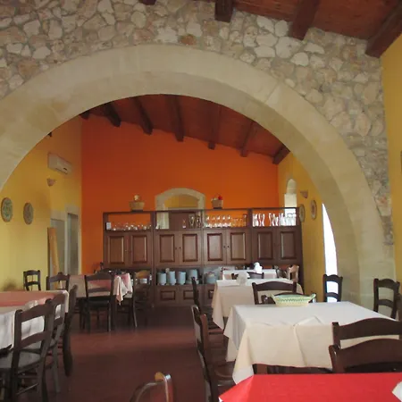 Le Mangiatoie Del Re Giordano Фермерский дом *